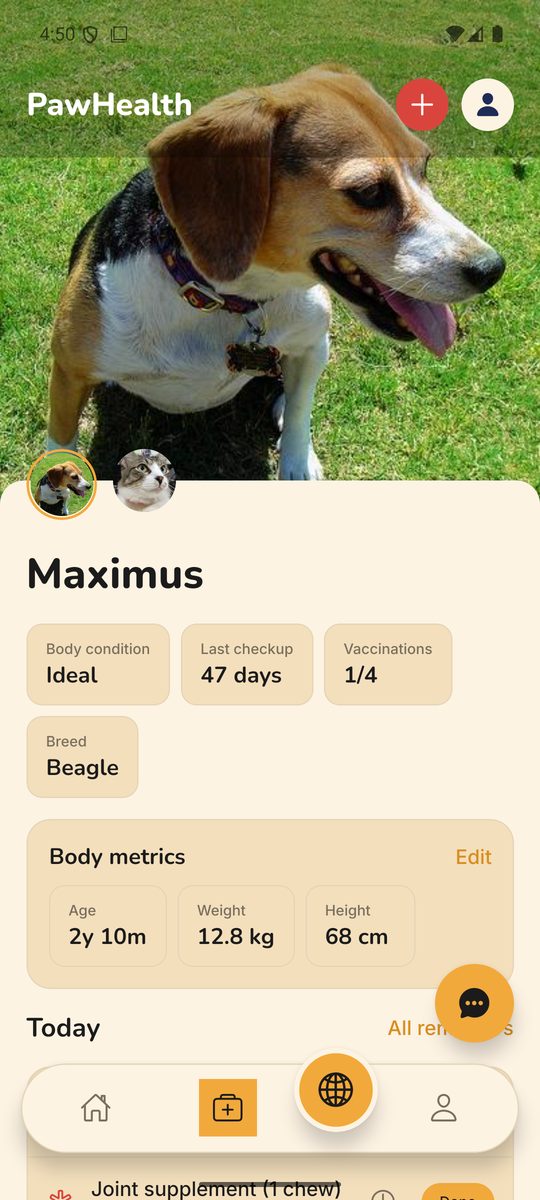 The health screen showing body condition, days since the last checkup, vaccination progress and body metrics.